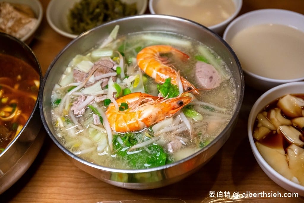 新竹湖口老皮牛肉麵｜105元起豆花豆漿吃到飽，免費停車場