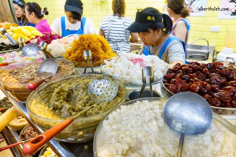 鉅大自助冰城｜中壢必吃冰店，DIY秤重超多配料可選擇，40年老店