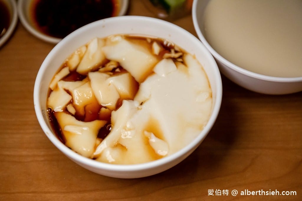 新竹湖口老皮牛肉麵｜105元起豆花豆漿吃到飽，免費停車場