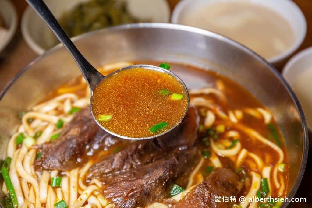 新竹湖口老皮牛肉麵｜105元起豆花豆漿吃到飽，免費停車場