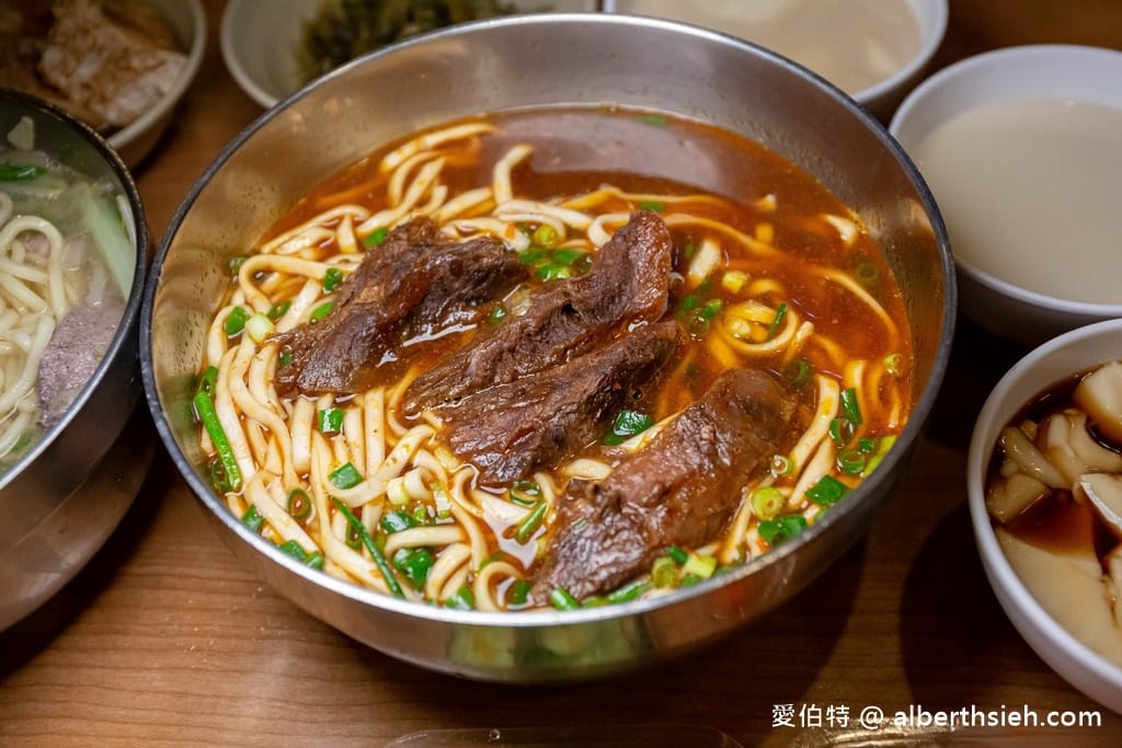 新竹湖口老皮牛肉麵｜105元起豆花豆漿吃到飽，免費停車場