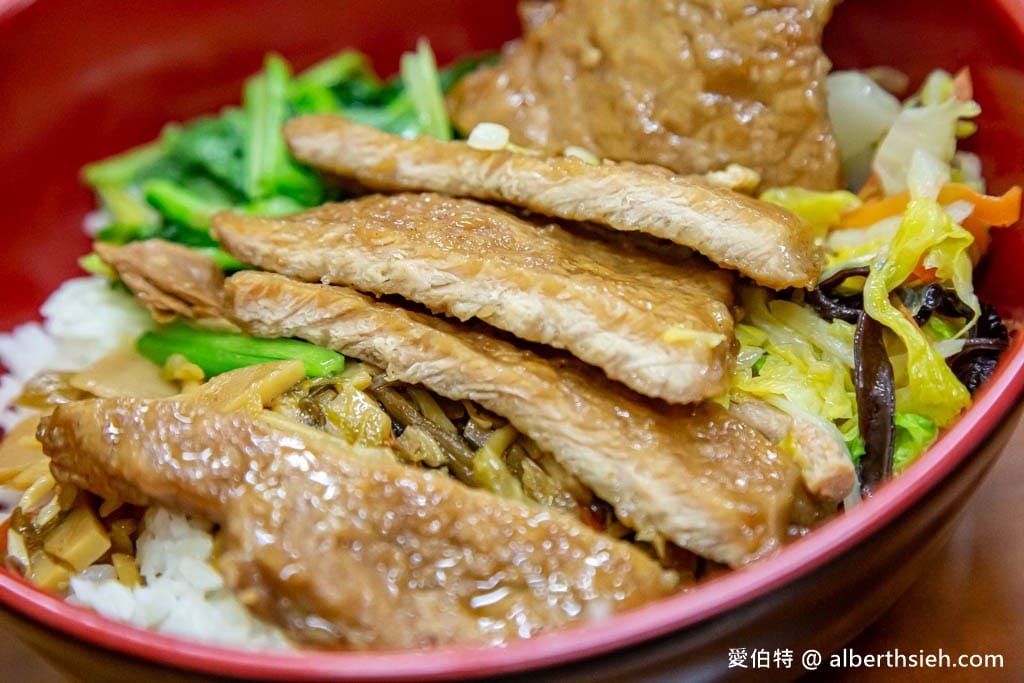 龍潭大池複園焢肉飯｜高評價便當，免費味噌湯辣蘿蔔，附停車場