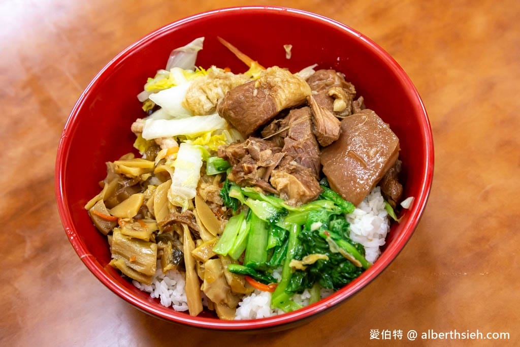 龍潭大池複園焢肉飯｜高評價便當，免費味噌湯辣蘿蔔，附停車場