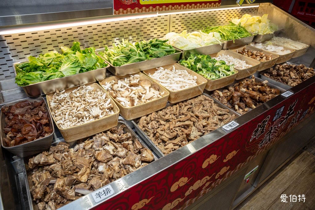 桃園羊肉爐吃到飽推薦｜耀武羊威平鎮店，599元近百種自助食材