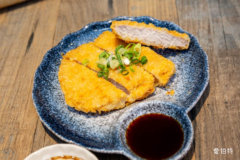 拉麵夫人中路店｜桃園拉麵推薦，湯頭濃郁不油膩，溫潤順口