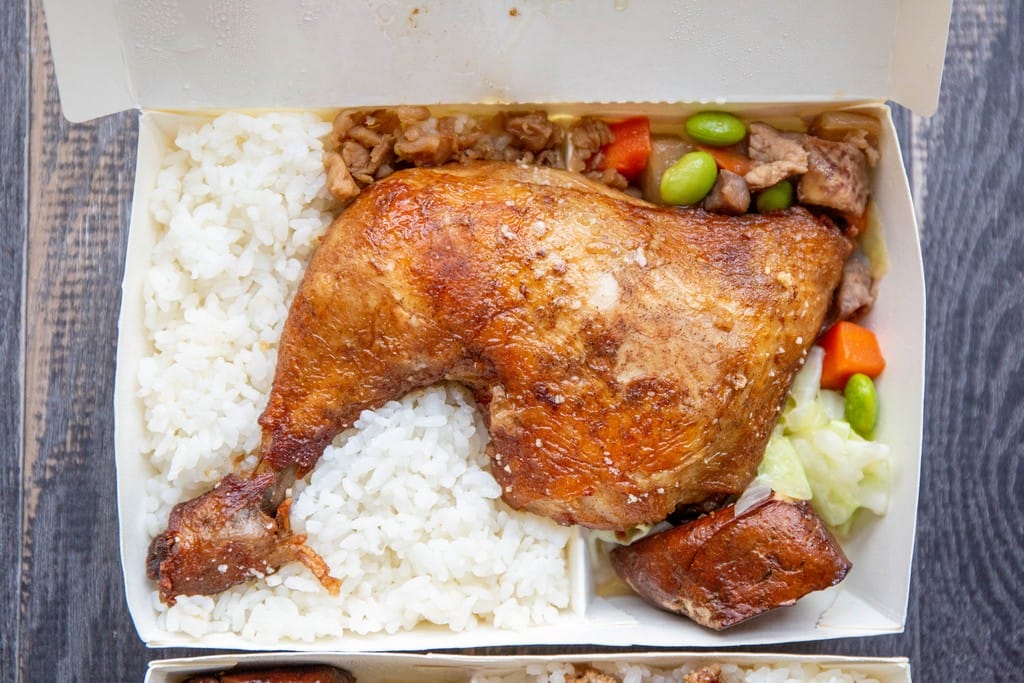 桃園平鎮龍岡龍德小館|忠貞市場旁超人氣眷村排骨飯與酸辣湯 - 第11張圖 桃園平鎮龍岡龍德小館|忠貞市場旁超人氣眷村排骨飯與酸辣湯
