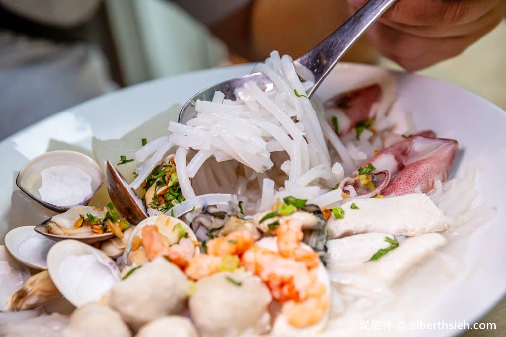 小料理海米粉莊敬店｜桃園藝文特區高評價小吃，滷肉飯，鮮米粉必點