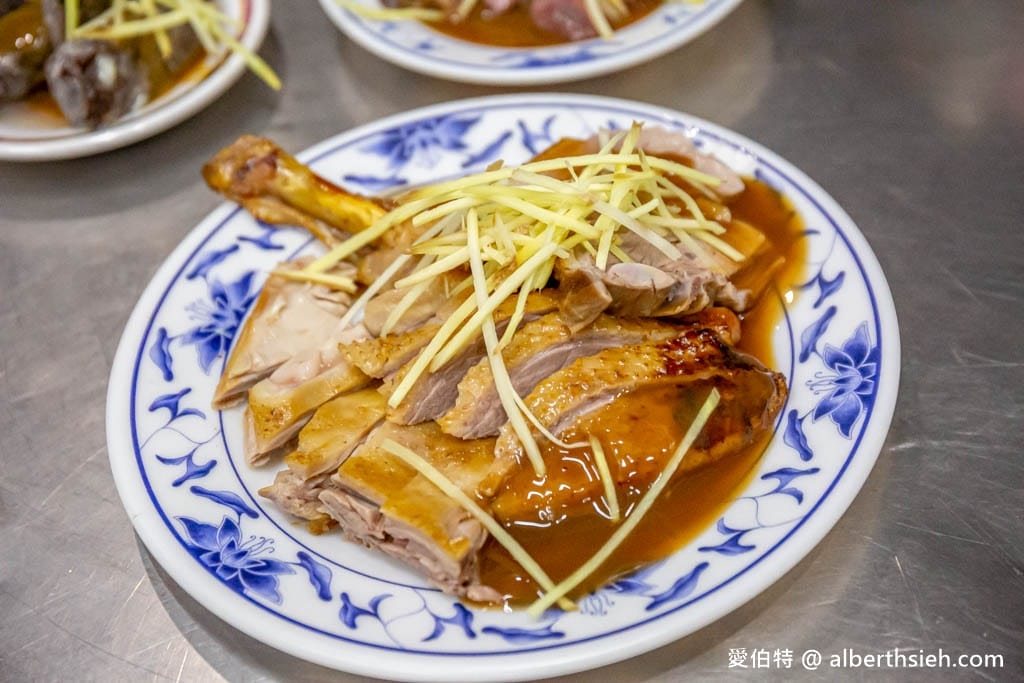 高雄大立漢神商圈平價人氣小吃推薦｜金城鴨肉專門店