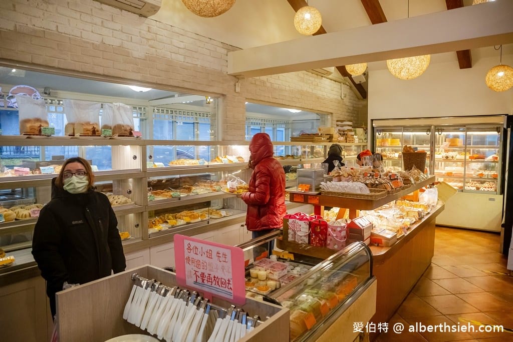 龍潭燒菓子烘焙坊｜在地人說最貴也是最好吃的麵包蛋糕店