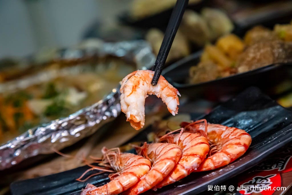 花現烤物胡椒魚海鮮燒烤桃園夜市｜無土味肉質鮮甜，胡椒魚必點