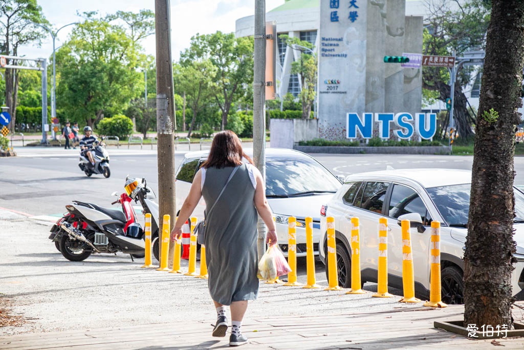 A7體育大學站美食推薦｜龜山大樹下大腸包小腸，香腸紮實好吃 @愛伯特