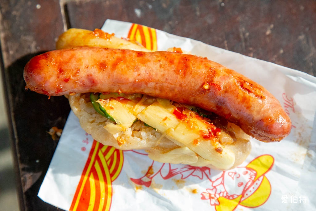 A7體育大學站美食推薦｜龜山大樹下大腸包小腸，香腸紮實好吃 @愛伯特