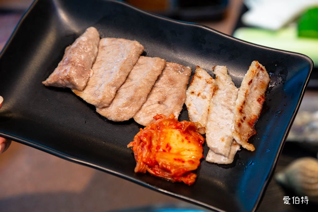 吃肉肉燒肉専門店中壢店｜桃園燒烤吃到飽推薦，手搖飲無限暢飲還能外帶