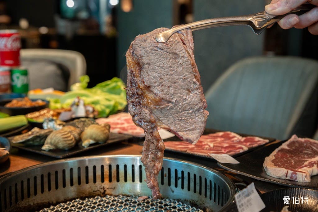 吃肉肉燒肉専門店中壢店｜桃園燒烤吃到飽推薦，手搖飲無限暢飲還能外帶