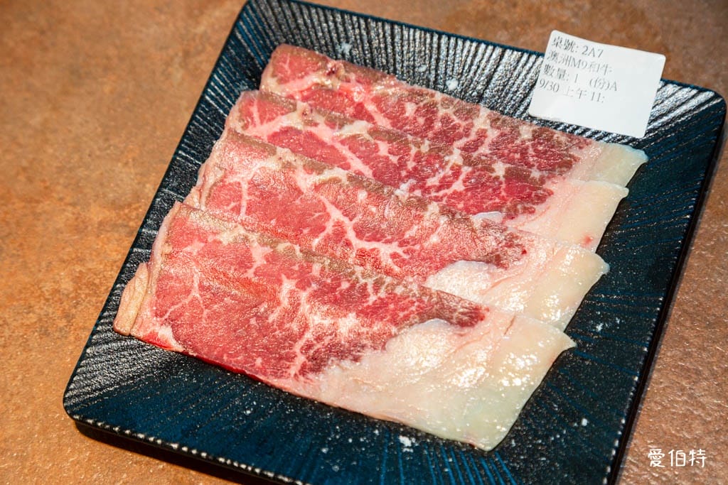 吃肉肉燒肉専門店中壢店｜桃園燒烤吃到飽推薦，手搖飲無限暢飲還能外帶