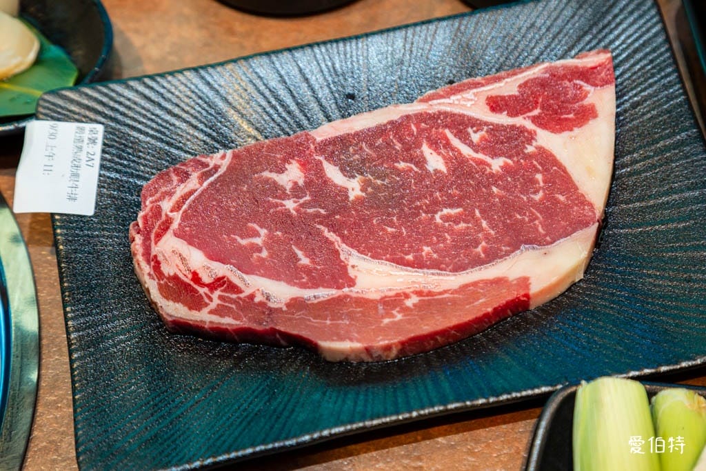 吃肉肉燒肉専門店中壢店｜桃園燒烤吃到飽推薦，手搖飲無限暢飲還能外帶