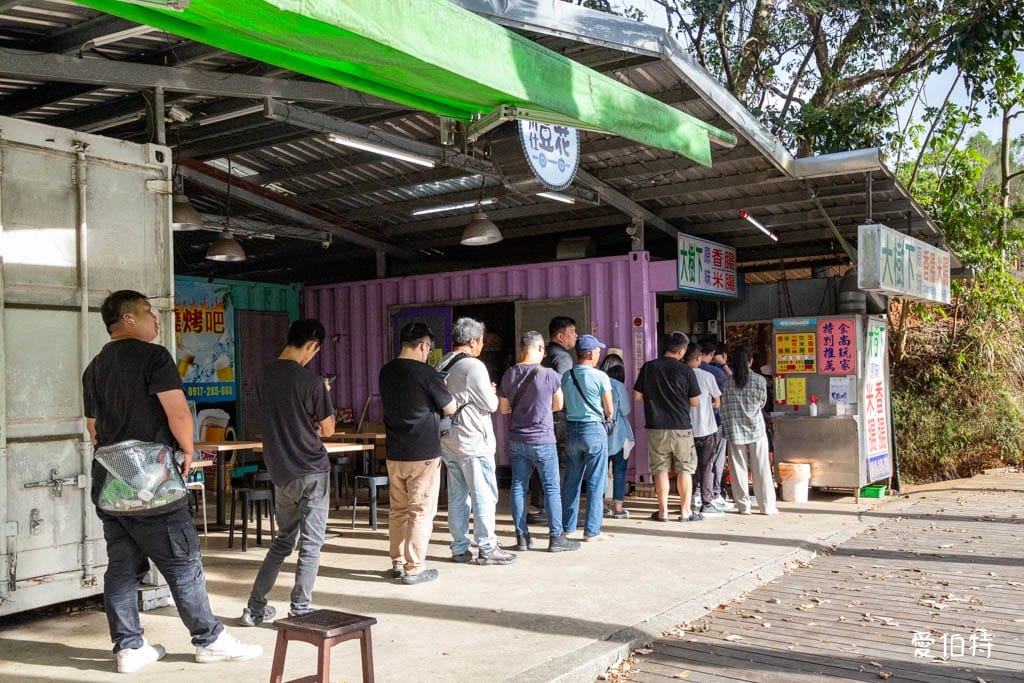 A7體育大學站美食推薦｜龜山大樹下大腸包小腸，香腸紮實好吃