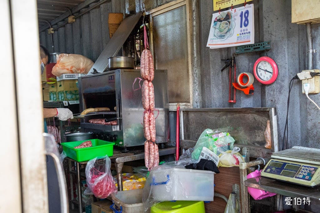 A7體育大學站美食推薦｜龜山大樹下大腸包小腸，香腸紮實好吃
