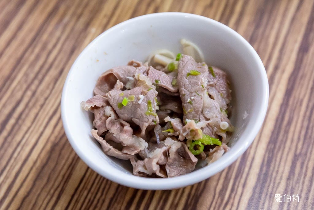 中壢廣興羊肉爐｜隱藏版只賣4.5小時，清燉香菜羊肉無羊騷味