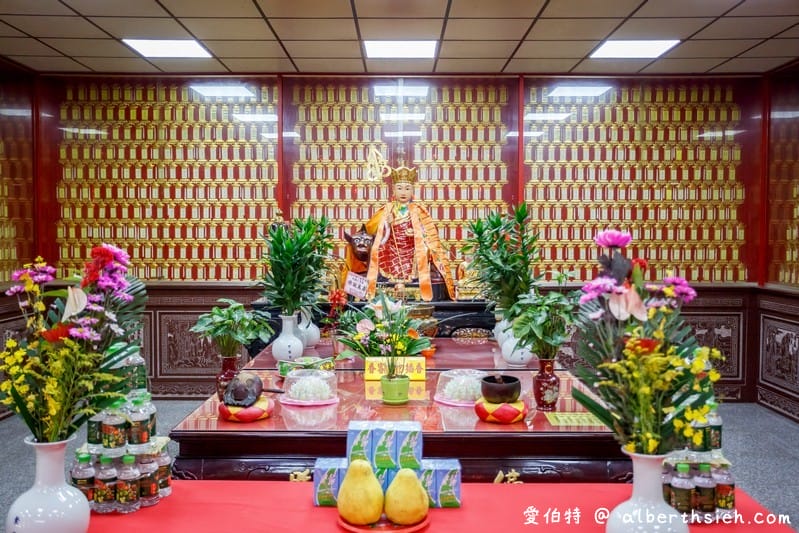 桃園關聖帝君廟｜中壢三教紫雲宮，供奉三恩主，曾接連擲出2立筊