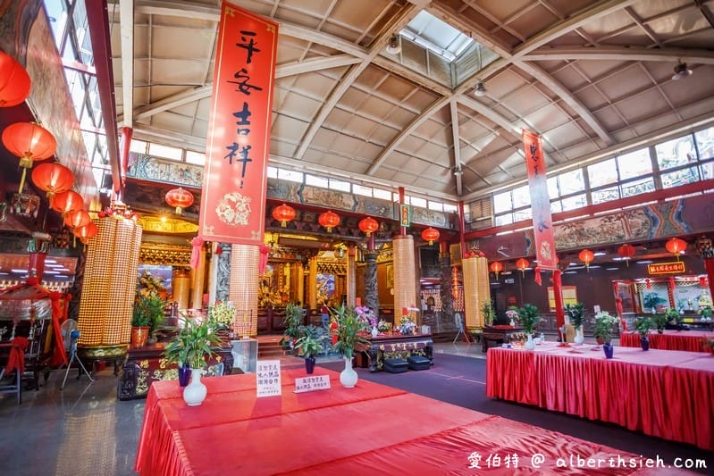 桃園關聖帝君廟｜中壢三教紫雲宮，供奉三恩主，曾接連擲出2立筊