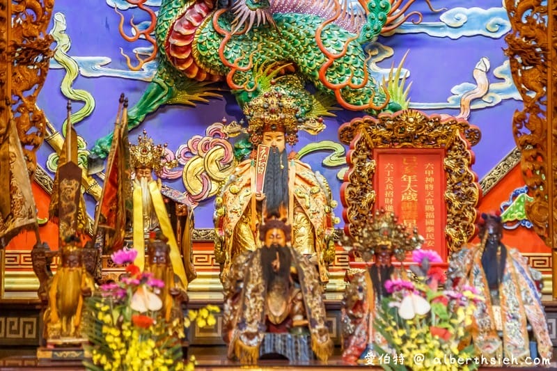 桃園關聖帝君廟｜中壢三教紫雲宮，供奉三恩主，曾接連擲出2立筊