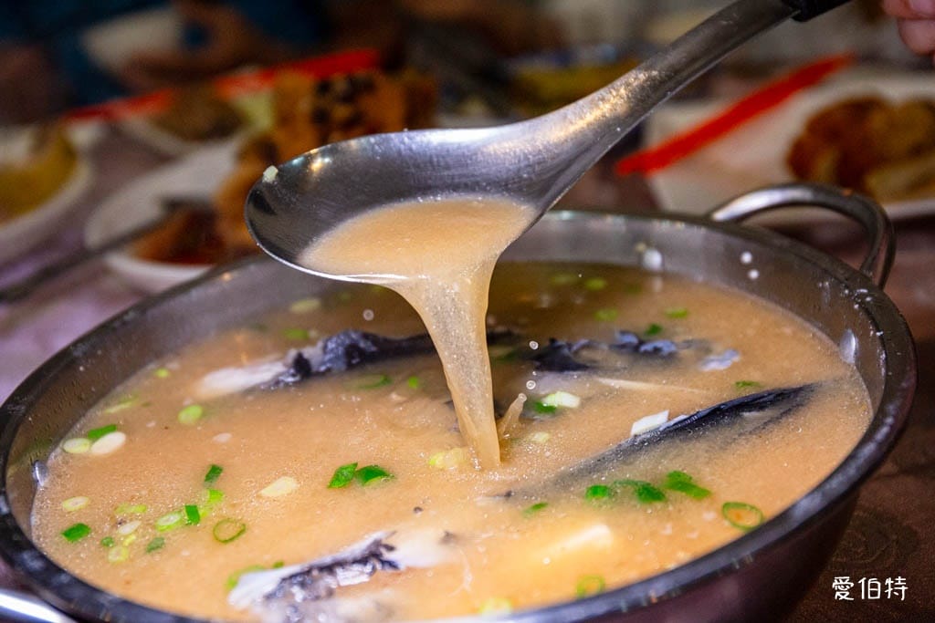 橋頭活魚餐廳評價｜桃園龍潭石門活魚推薦，土雞，炒麵好吃
