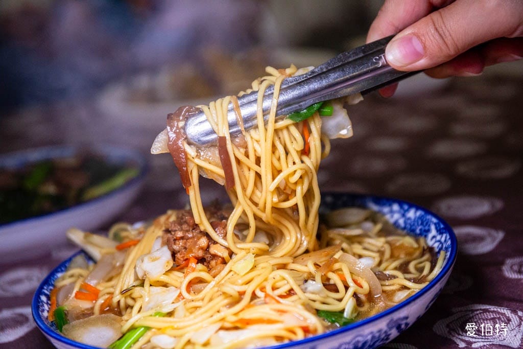 橋頭活魚餐廳評價｜桃園龍潭石門活魚推薦，土雞，炒麵好吃