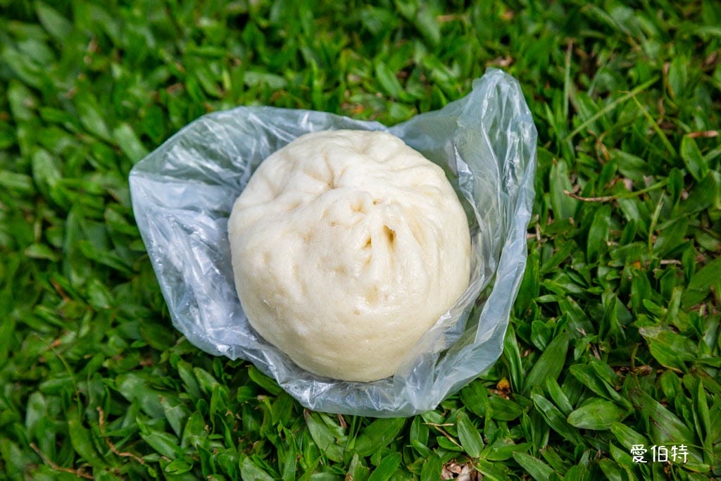逸園水煎包｜桃園龍潭早餐推薦，麵皮微酥高麗菜跟韭菜口味都不錯
