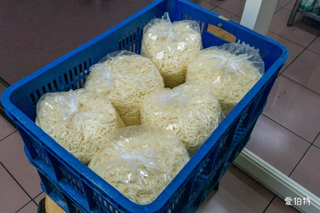 洪記涼麵｜桃園早午餐推薦，涼麵，味增湯，魯肉飯都好吃