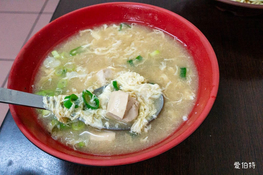 洪記涼麵｜桃園早午餐推薦，涼麵，味增湯，魯肉飯都好吃