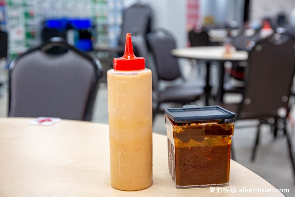 桃園後站正港現宰羊肉爐｜藥膳湯頭，腱子羊肉軟嫩好入口！