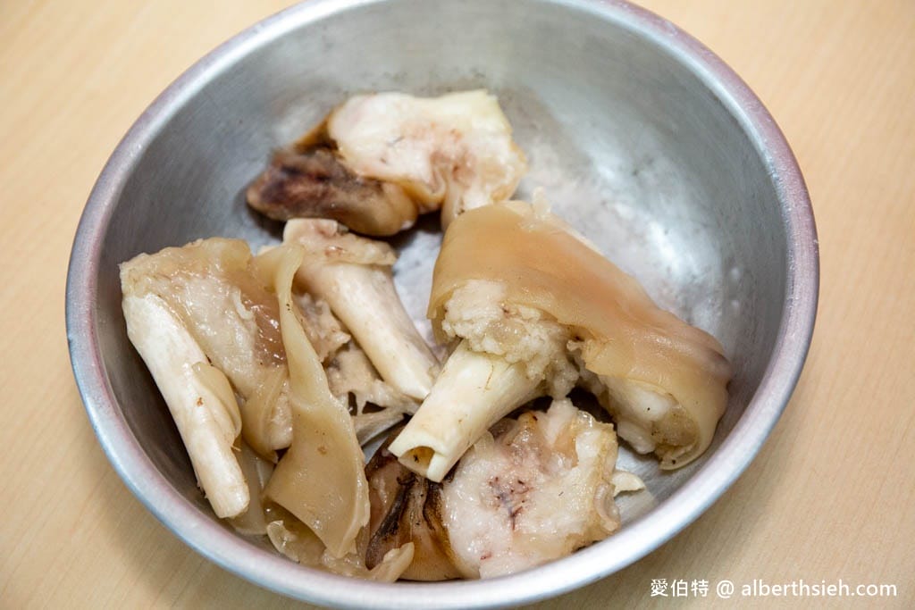 桃園後站正港現宰羊肉爐｜藥膳湯頭，腱子羊肉軟嫩好入口！