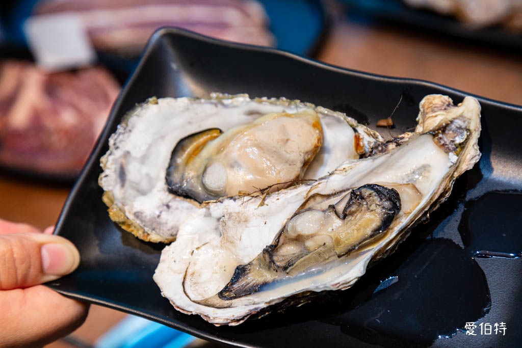 吃肉肉燒肉専門店中壢店｜桃園燒烤吃到飽推薦，手搖飲無限暢飲還能外帶 @愛伯特