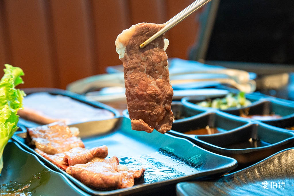 吃肉肉燒肉専門店中壢店|桃園燒烤吃到飽推薦,手搖飲無限暢飲還能外帶 @愛伯特