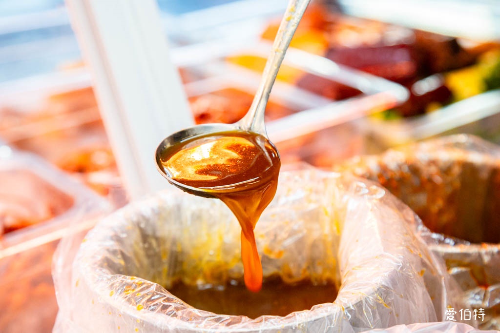 追蕾醬香黑鴨｜桃園藝文特區必吃滷味，中藥滷製，無醬油更清香 @愛伯特