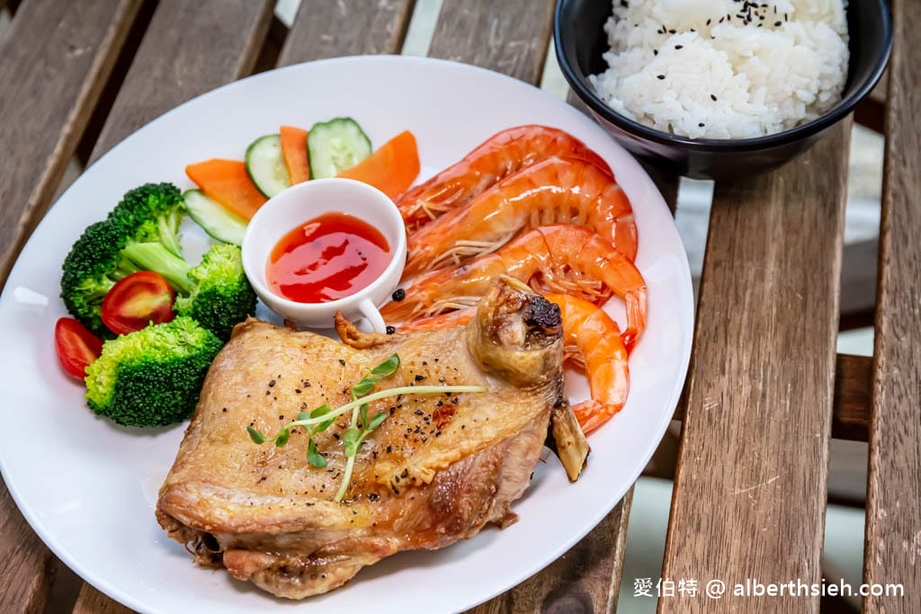 文創咖美食館｜大溪老街美食咖啡館，在地隱藏版冠軍火鍋午茶