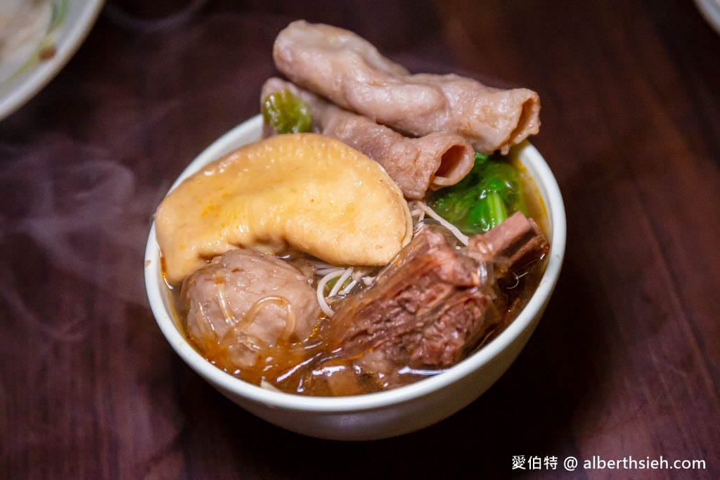 阿芳羊肉爐｜桃園平鎮龍岡推薦，炭火煮湯頭溫潤免費飲品冰品