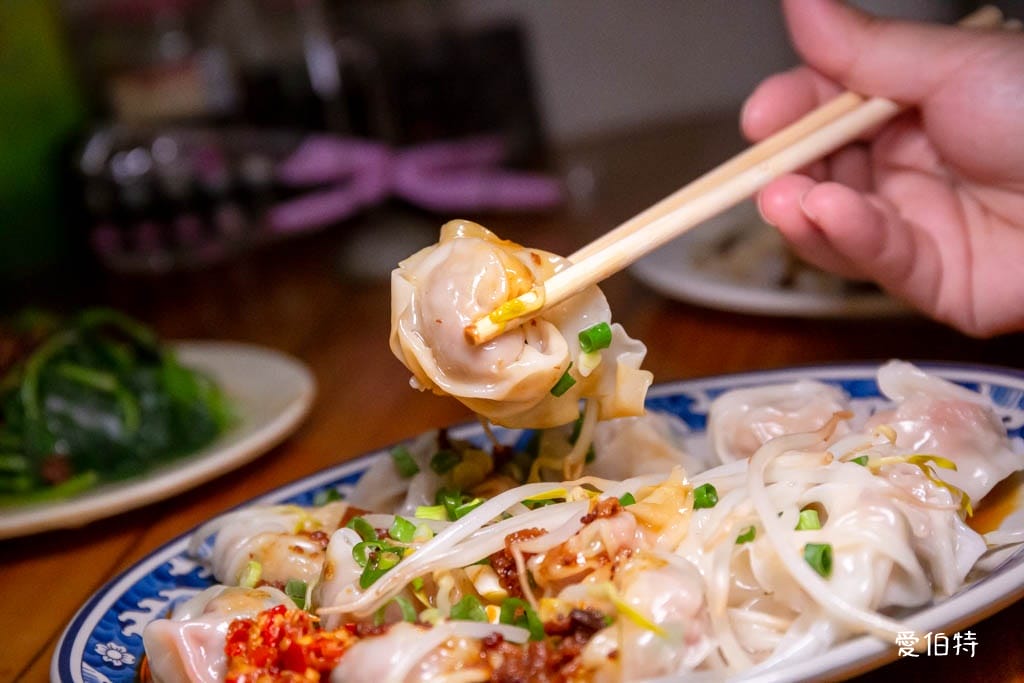 阿時麵店｜忠貞市場隱藏版美食，貿東路45年老牌餛飩麵必吃