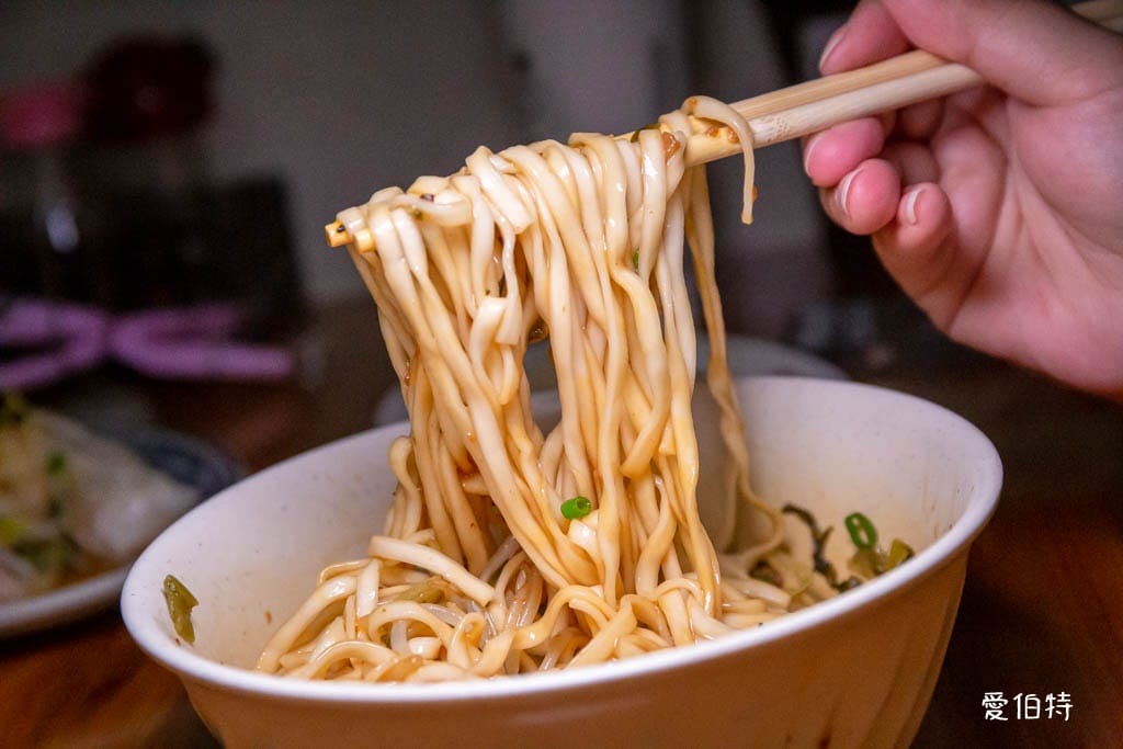 阿時麵店｜忠貞市場隱藏版美食，貿東路45年老牌餛飩麵必吃
