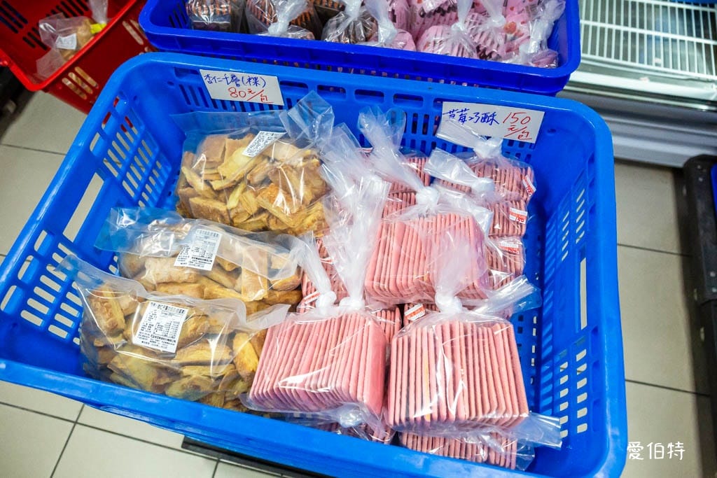 宏亞食品工廠｜NG品職工福利社，77乳加巧克力新貴派大格酥