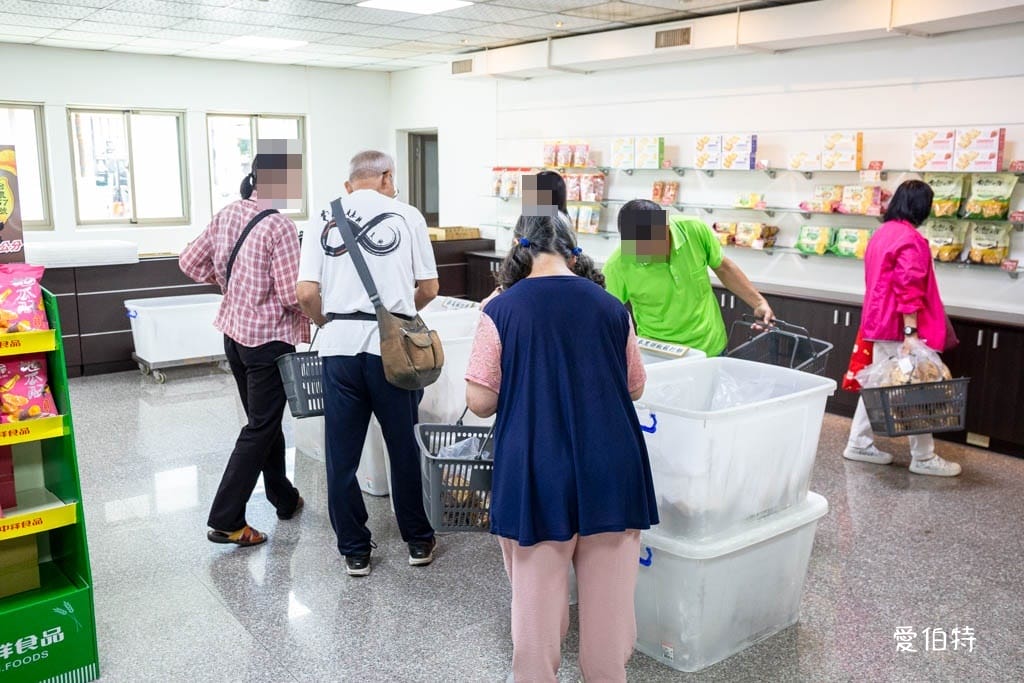 桃園撿便宜食品餅乾批發工廠｜統一麵包、77乳加、中祥、肉乾、綠豆糕