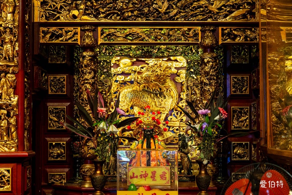 烘爐地南山福德宮求財攻略|拜拜流程、換錢母、交通停車與夜景 - 第31張圖 烘爐地南山福德宮求財攻略|拜拜流程、換錢母、交通停車與夜景