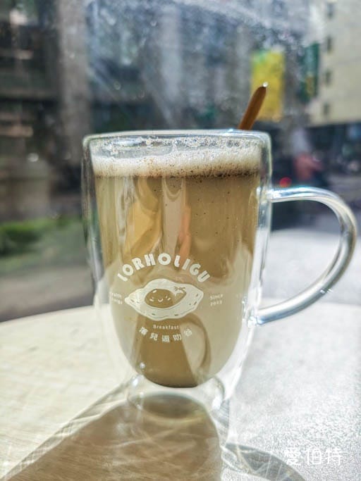 落兒逅叻谷｜中壢SOGO早午餐推薦，豆皮蛋餅必吃，飲控者