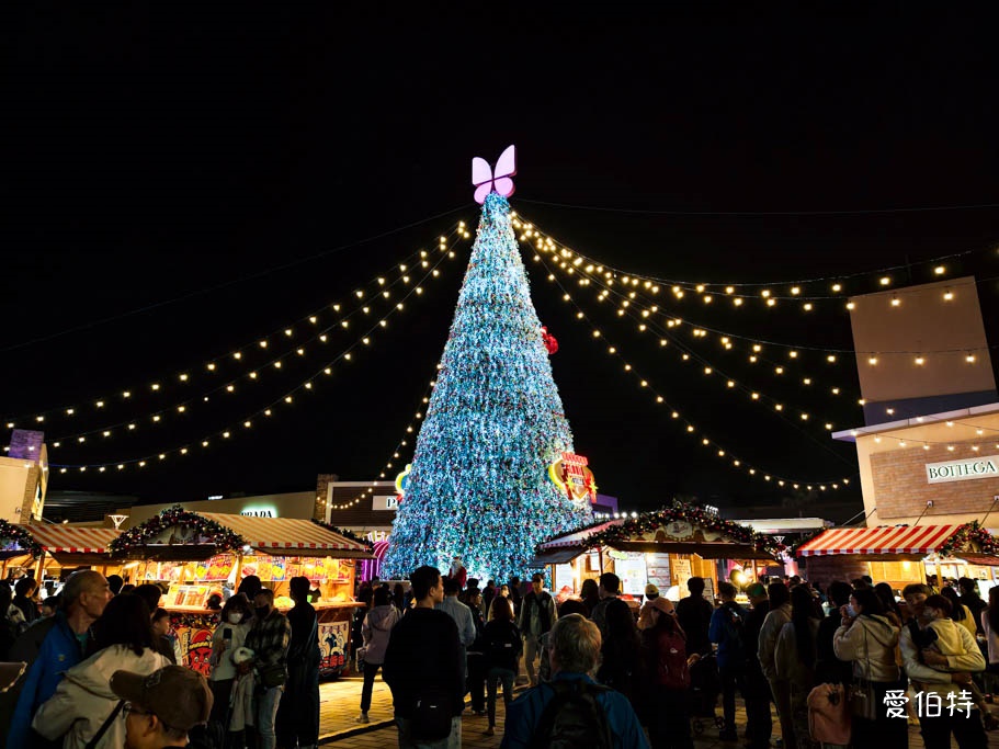 2025桃園華泰名品城聖誕節｜20公尺聖誕樹，38攤飄雪市集美食，10週年煙火秀 @愛伯特