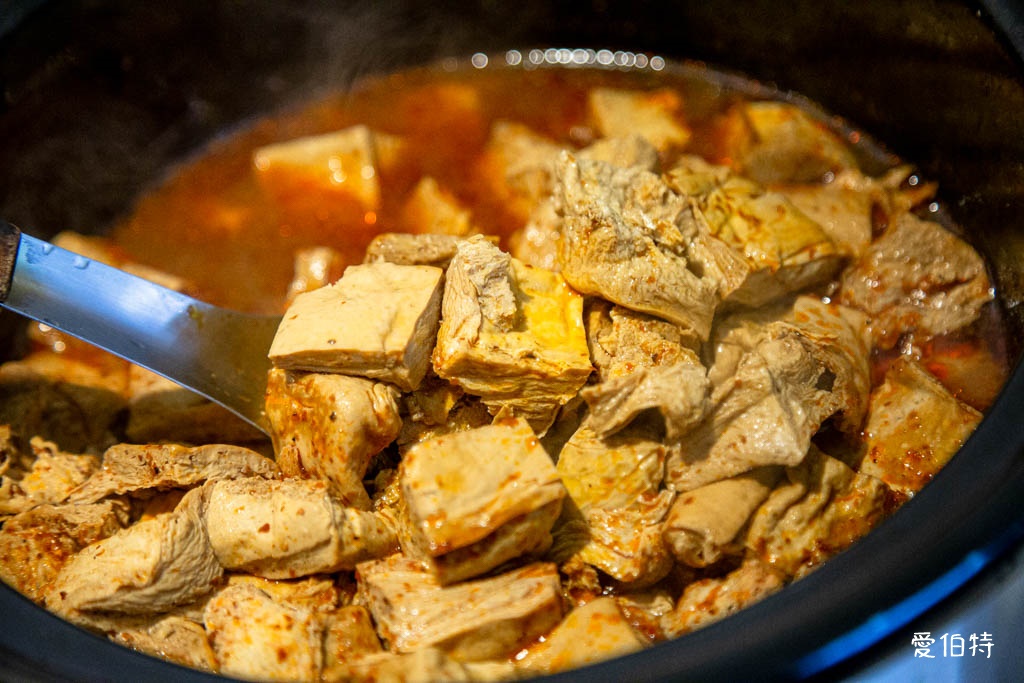 饗樂樂獨享鍋中原店｜中壢火鍋推薦，198起蔬食自助吧泡麵超豐富 @愛伯特