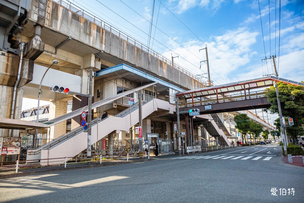 LaLaport福岡購物攻略｜日本最大鋼彈，220間藥妝美食 @愛伯特