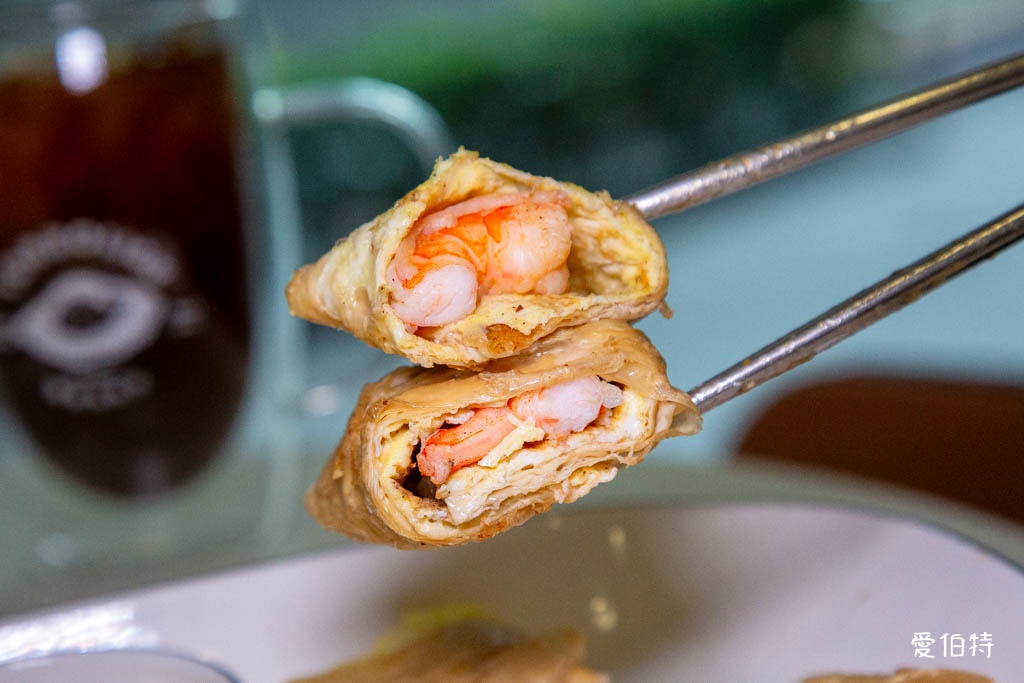 落兒逅叻谷｜中壢SOGO早午餐推薦，豆皮蛋餅必吃，飲控者 @愛伯特