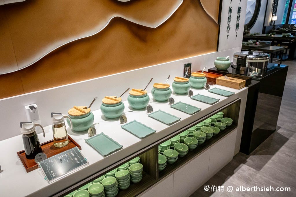 青花驕麻辣鍋桃園同德店|藝文特區菜單,牛三拼以及鮮蝦滑必點 - 第18張圖 青花驕麻辣鍋桃園同德店|藝文特區菜單,牛三拼以及鮮蝦滑必點