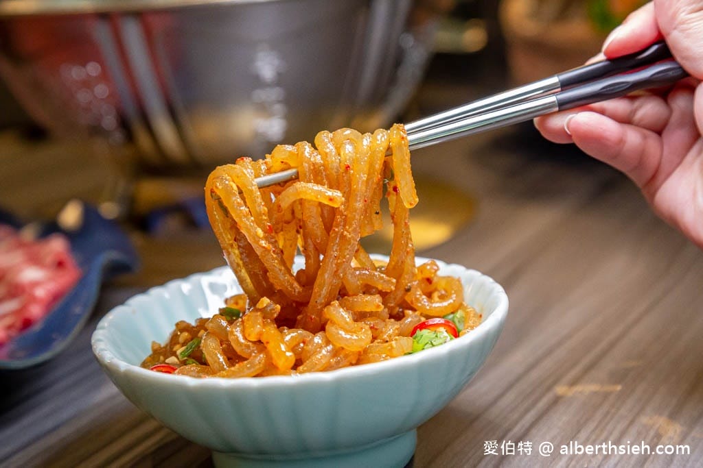 青花驕麻辣鍋桃園同德店|藝文特區菜單,牛三拼以及鮮蝦滑必點 - 第38張圖 青花驕麻辣鍋桃園同德店|藝文特區菜單,牛三拼以及鮮蝦滑必點
